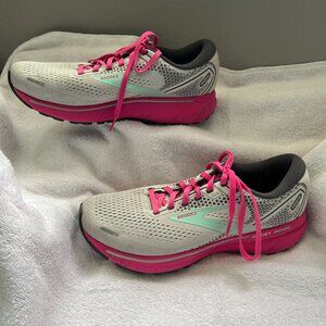 Women's Brooks Ghost 14 Gray, Pink & Mint Athletic Shoes Sz 9.5 B(medium)